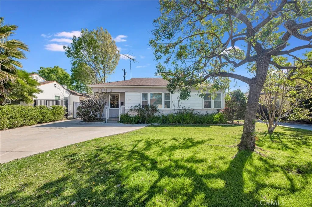 6350 Costello Avenue, Valley Glen, California 91401 home-pic-1