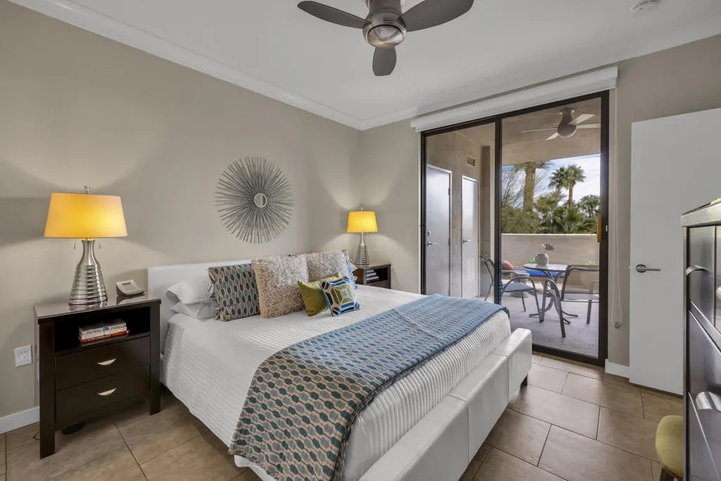 1028 E Palm Canyon Drive 207, Palm Springs, California 92264 home-pic-16
