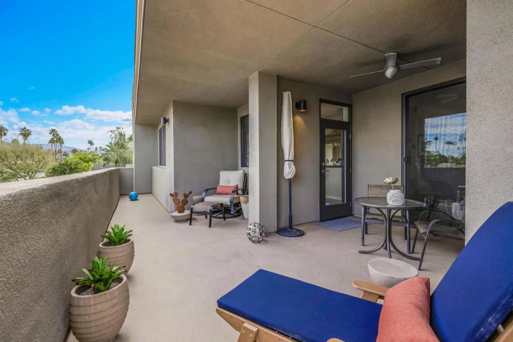 1028 E Palm Canyon Drive 207, Palm Springs, California 92264 home-pic-29