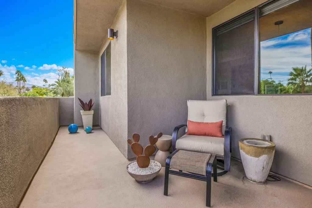 1028 E Palm Canyon Drive 207, Palm Springs, California 92264 home-pic-27
