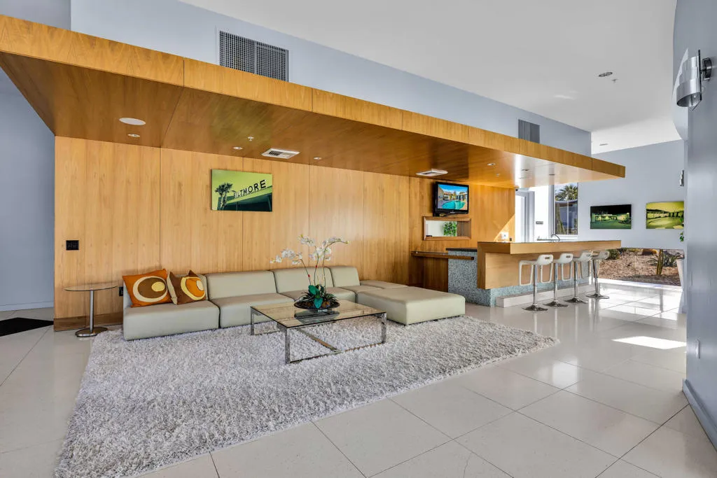 1028 E Palm Canyon Drive 207, Palm Springs, California 92264 home-pic-34