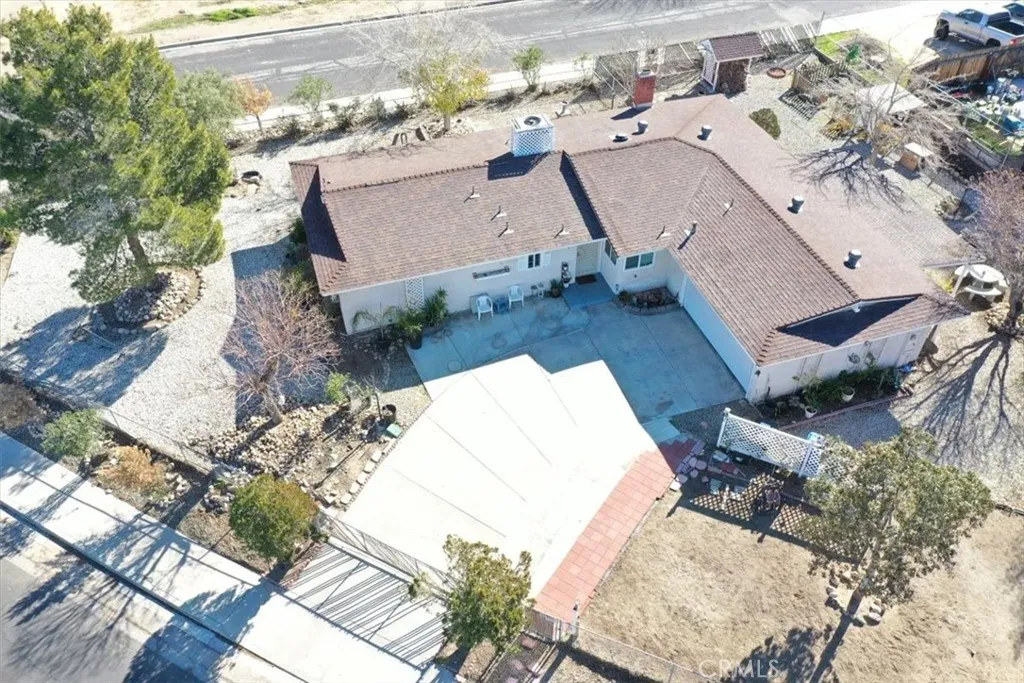 15873 La Paz Drive, Victorville, California 92395 home-pic-33