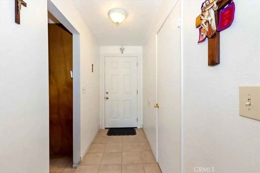 15873 La Paz Drive, Victorville, California 92395 home-pic-10