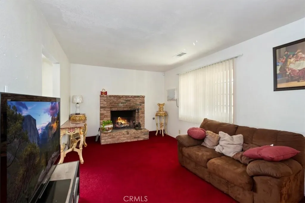 15873 La Paz Drive, Victorville, California 92395 home-pic-14