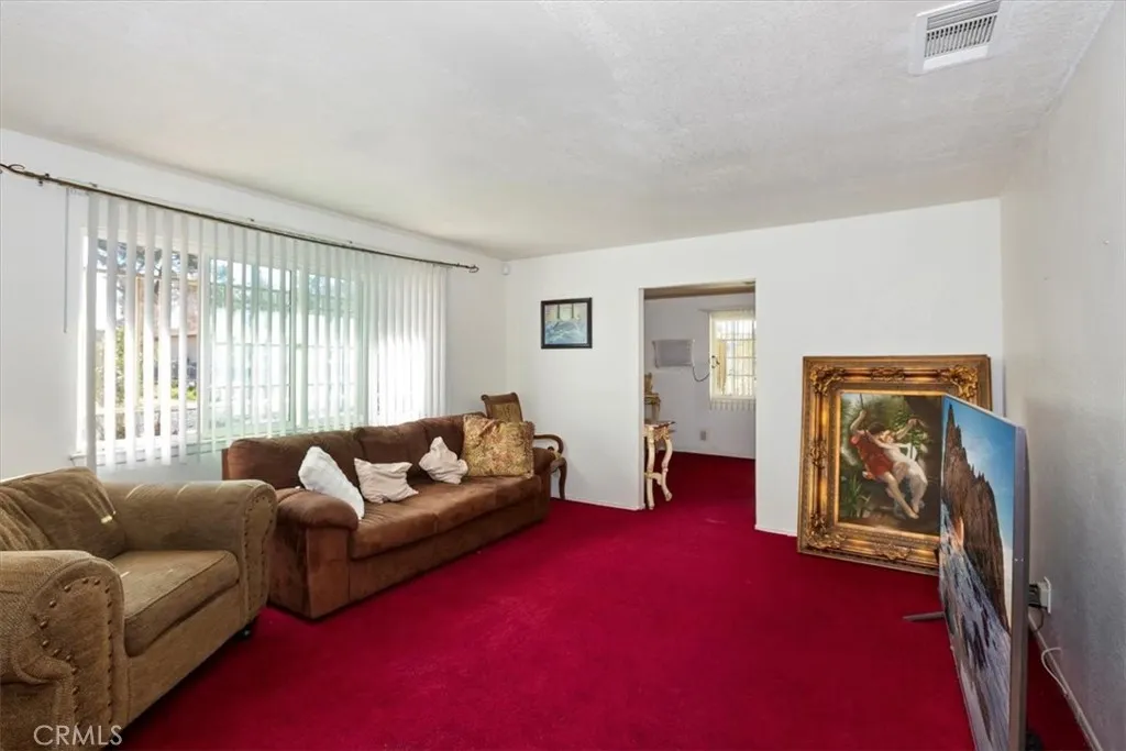 15873 La Paz Drive, Victorville, California 92395 home-pic-11