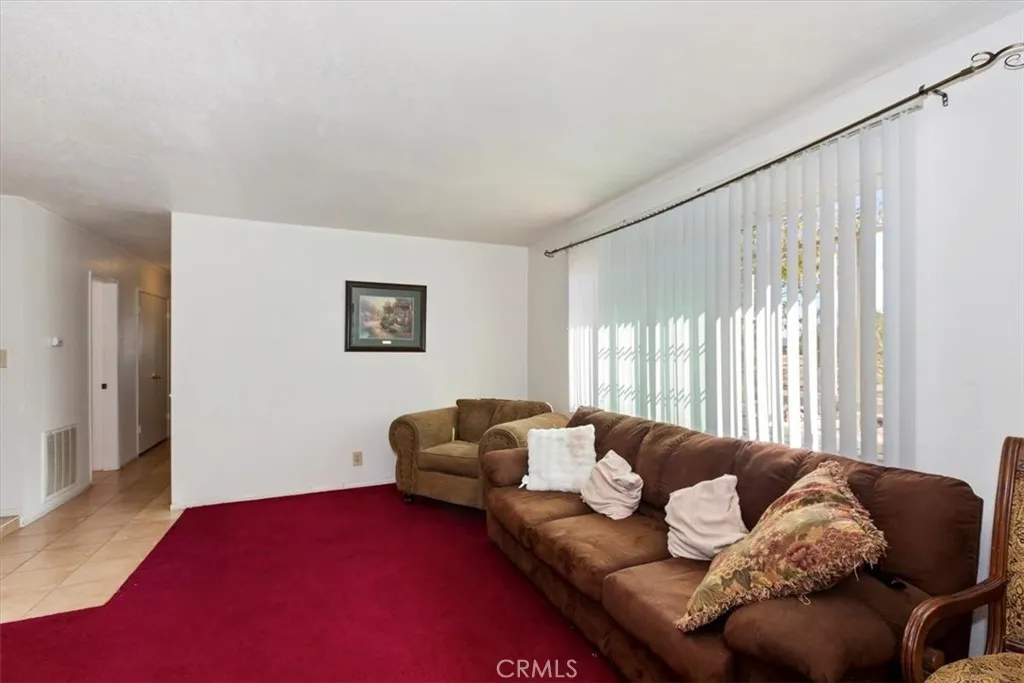 15873 La Paz Drive, Victorville, California 92395 home-pic-12