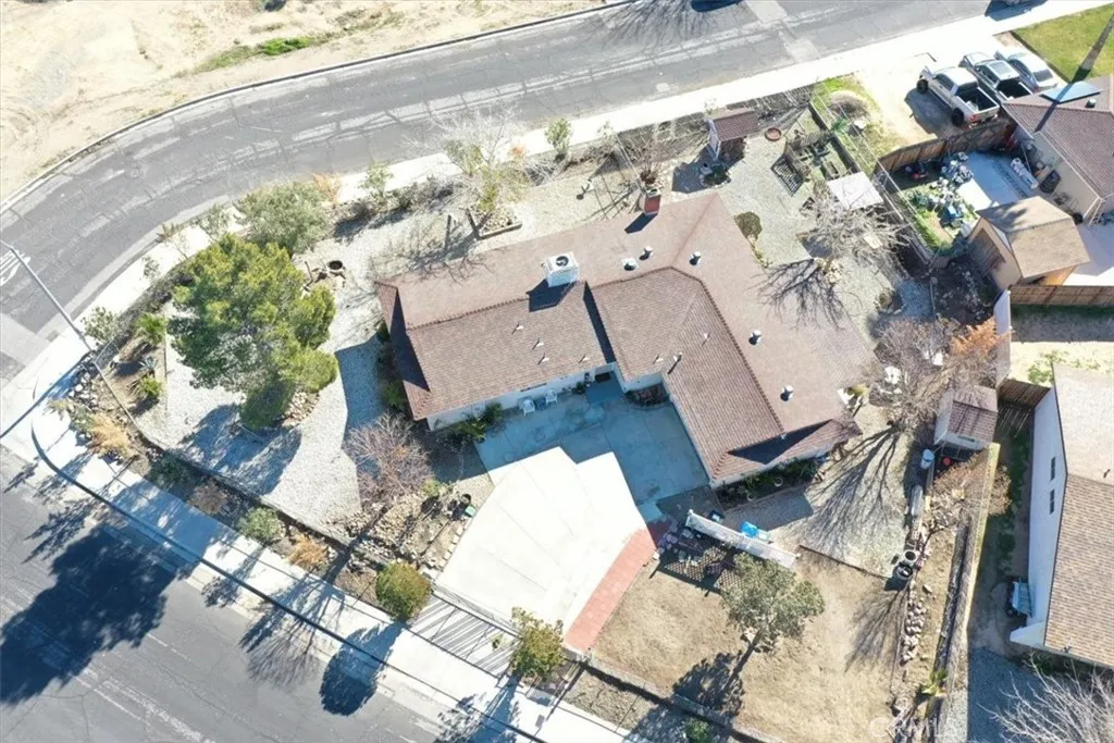15873 La Paz Drive, Victorville, California 92395 home-pic-34