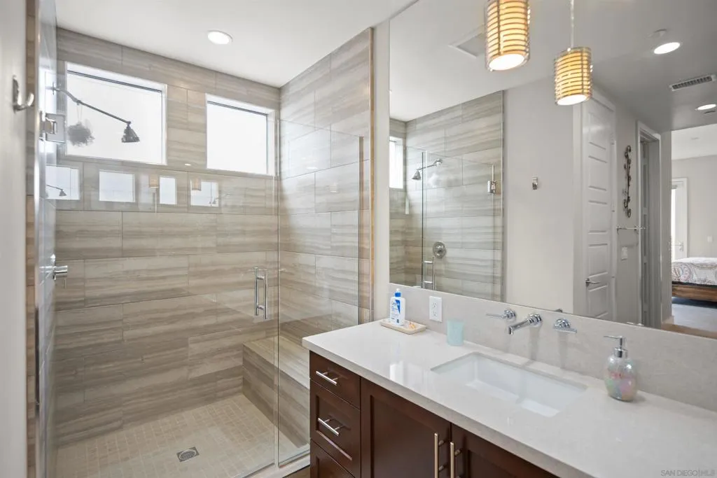 8573 Aspect Drive, San Diego, California 92108 home-pic-18