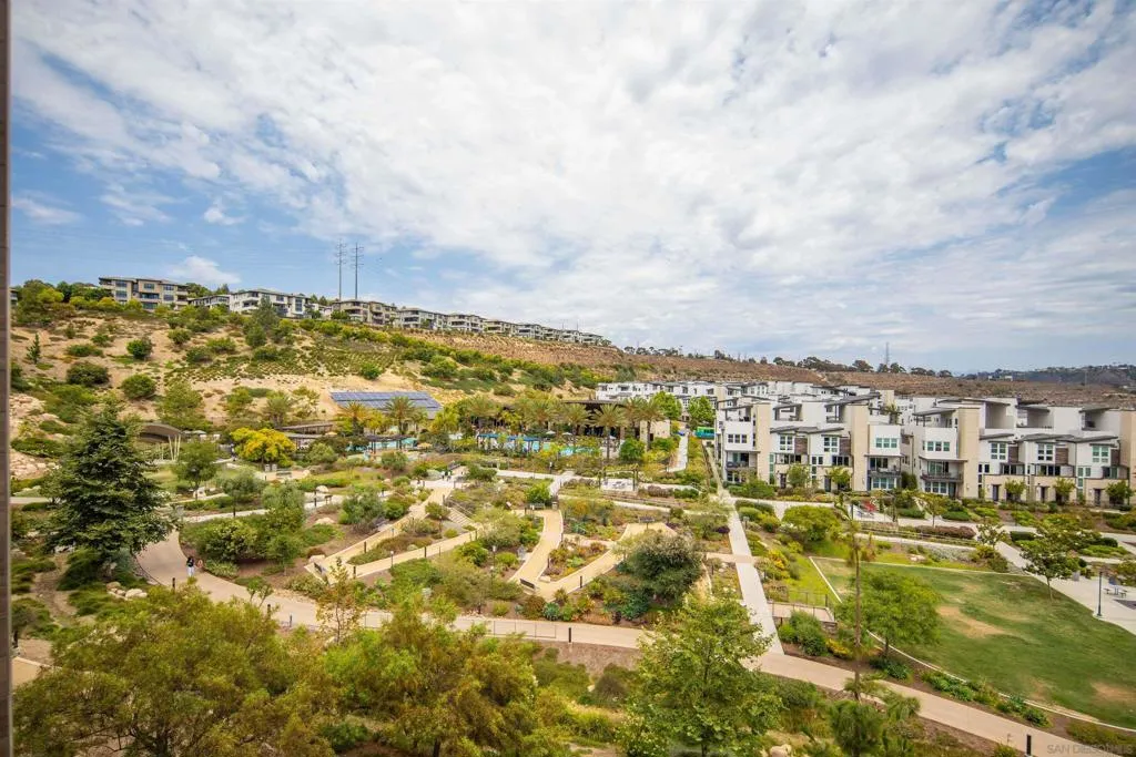 8573 Aspect Drive, San Diego, California 92108 home-pic-2