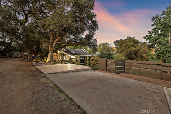 20462 Pine Road, Trabuco Canyon, California 92679
