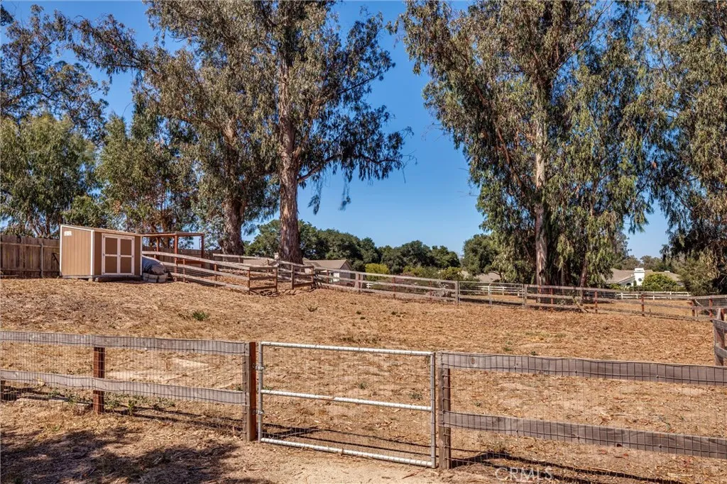 760 Black Oak Lane, Nipomo, California 93444 home-pic-30