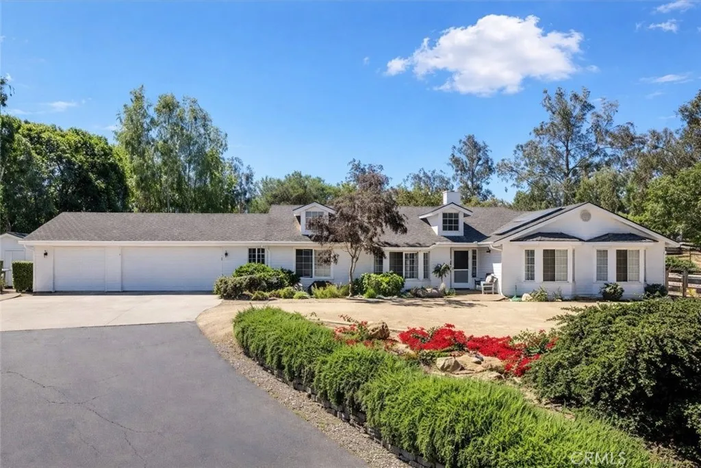 760 Black Oak Lane, Nipomo, California 93444 home-pic-2