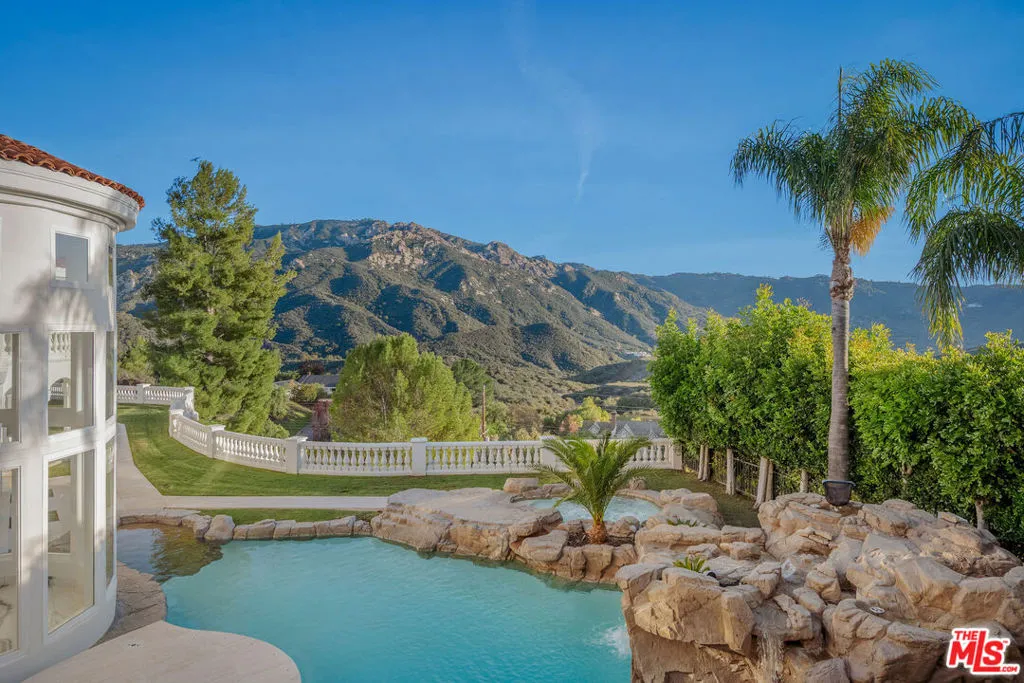 25665 Mulholland Highway, Calabasas, California 91302 home-pic-22