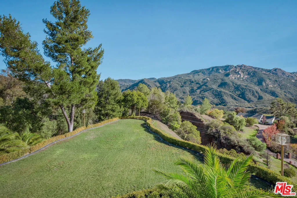 25665 Mulholland Highway, Calabasas, California 91302 home-pic-3