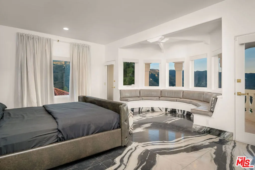 25665 Mulholland Highway, Calabasas, California 91302 home-pic-30