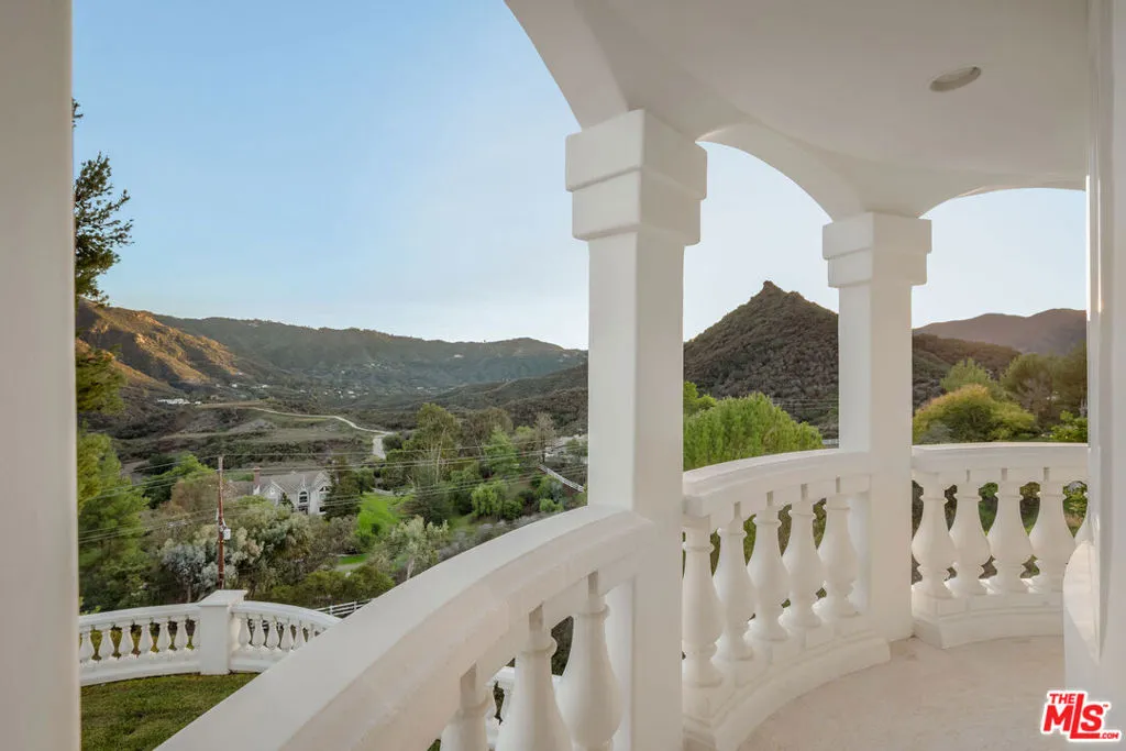 25665 Mulholland Highway, Calabasas, California 91302 home-pic-28