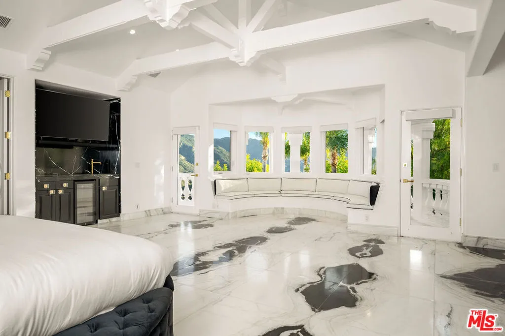 25665 Mulholland Highway, Calabasas, California 91302 home-pic-23