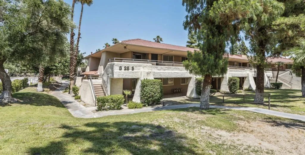 2875 N Los Felices Road 217, Palm Springs, California 92262 home-pic-1