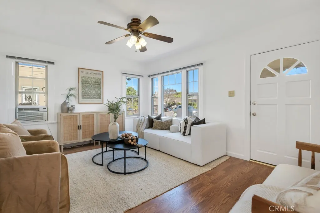 3118 Glenhurst Ave, Los Angeles, California 90039 home-pic-8