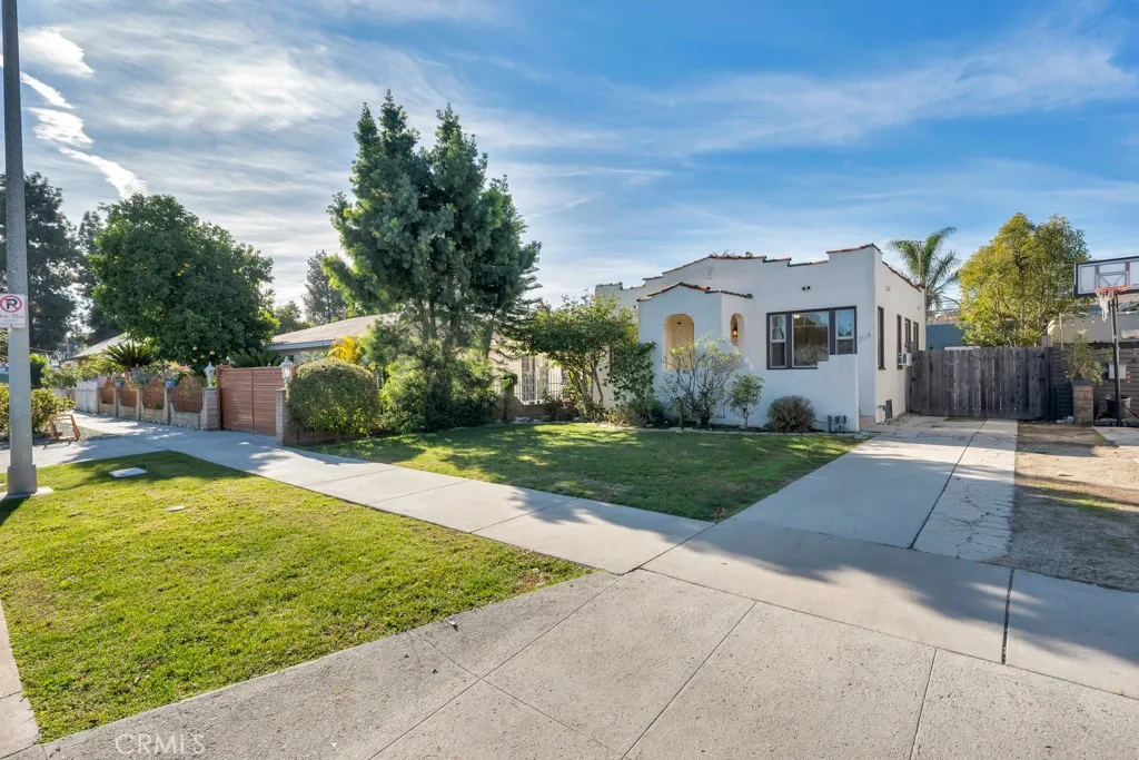 3118 Glenhurst Ave, Los Angeles, California 90039 home-pic-34