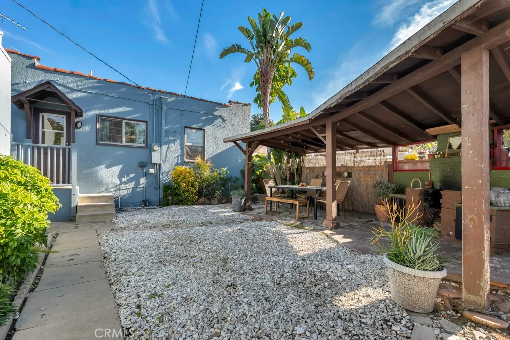 3118 Glenhurst Ave, Los Angeles, California 90039 home-pic-25