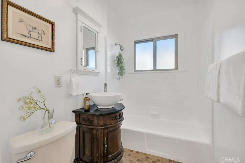 3118 Glenhurst Ave, Los Angeles, California 90039 home-pic-20