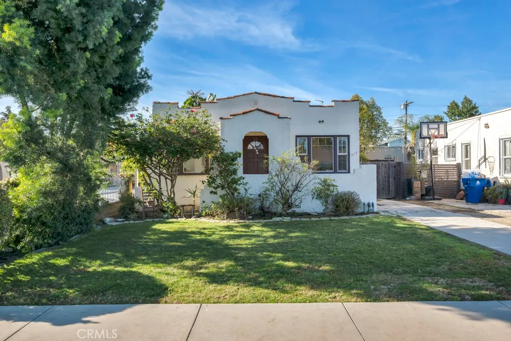 3118 Glenhurst Ave, Los Angeles, California 90039 home-pic-35