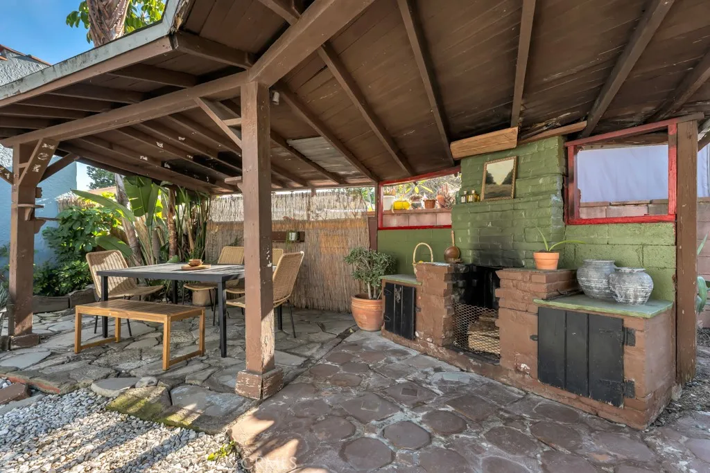 3118 Glenhurst Ave, Los Angeles, California 90039 home-pic-24