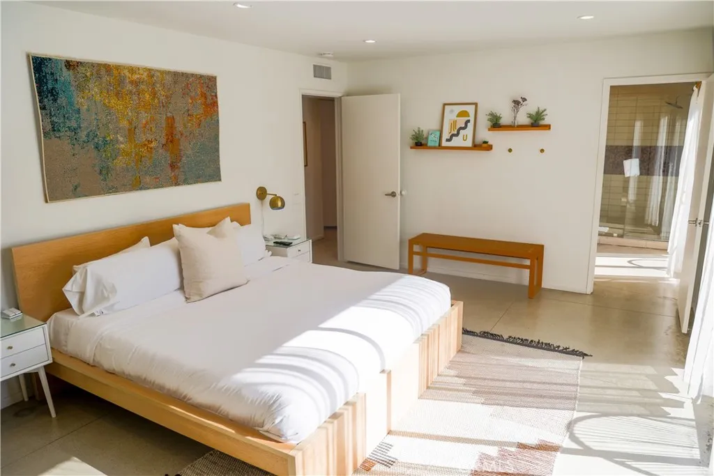 1133 E Via Escuela, Palm Springs, California 92262 home-pic-3
