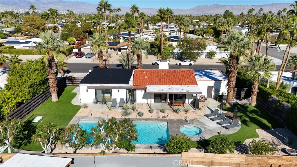 1133 E Via Escuela, Palm Springs, California 92262 home-pic-33