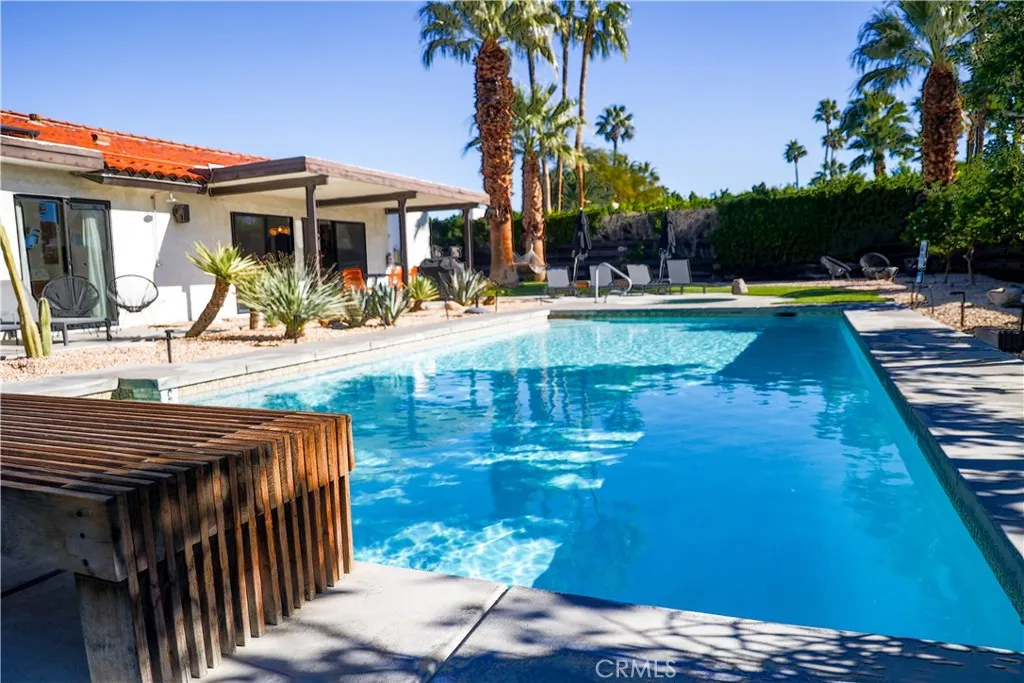 1133 E Via Escuela, Palm Springs, California 92262 home-pic-30