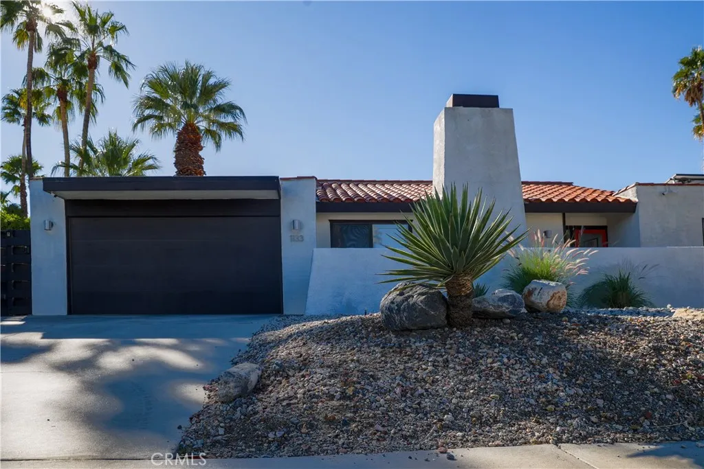1133 E Via Escuela, Palm Springs, California 92262 home-pic-36