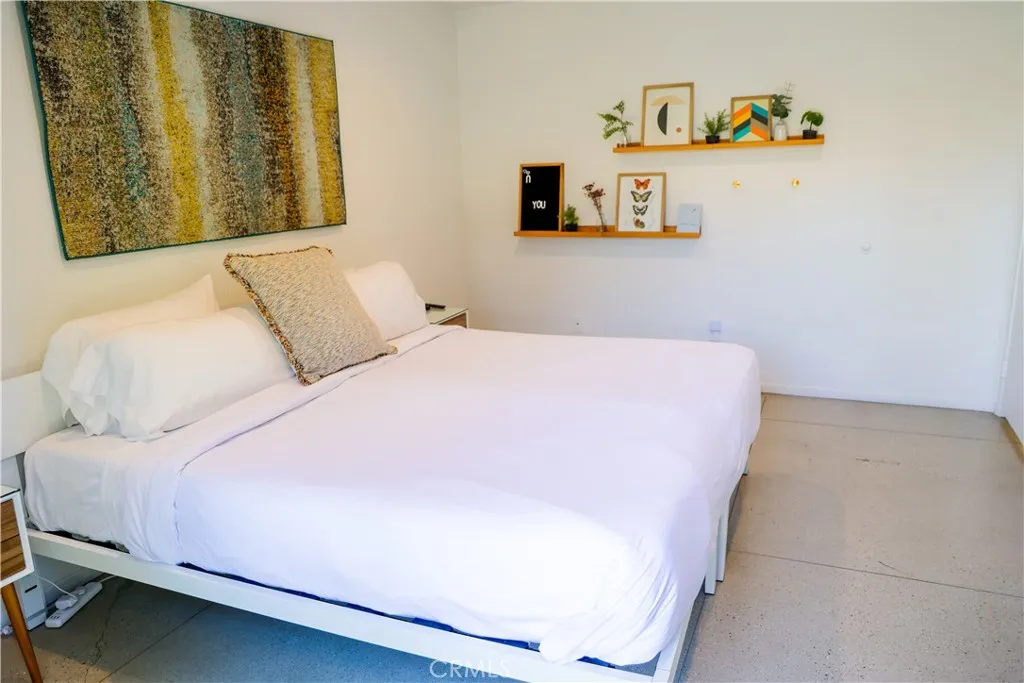 1133 E Via Escuela, Palm Springs, California 92262 home-pic-20
