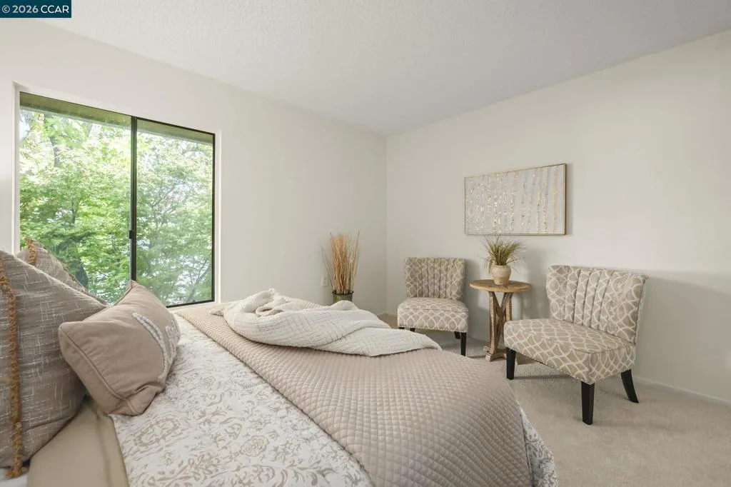 1324 Singingwood Court  home-pic-18