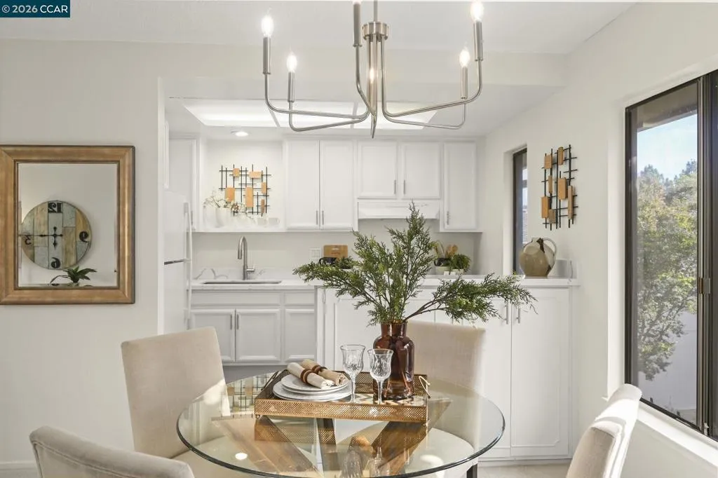 1324 Singingwood Court  home-pic-11