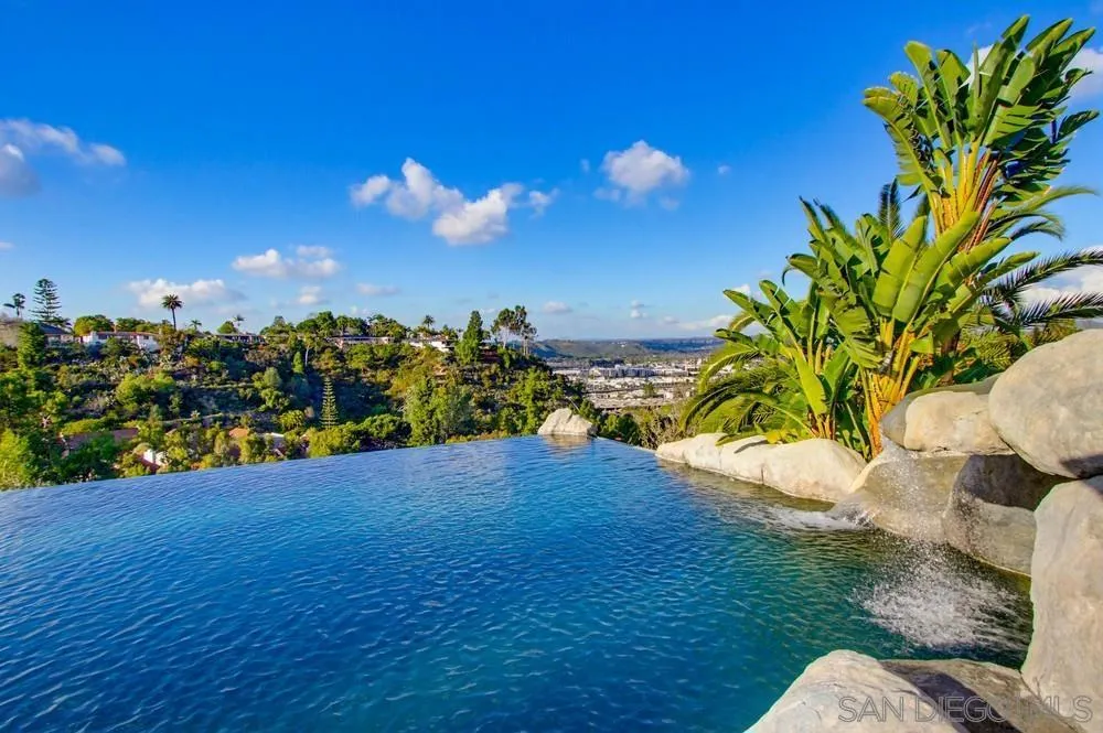 4348 Middlesex, San Diego, California 92116 home-pic-10