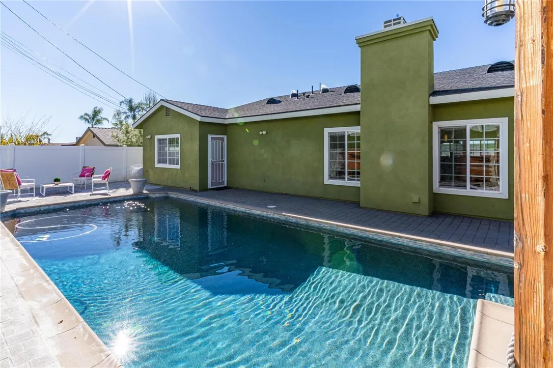 5443 Golondrina Drive, San Bernardino, California 92404 home-pic-28