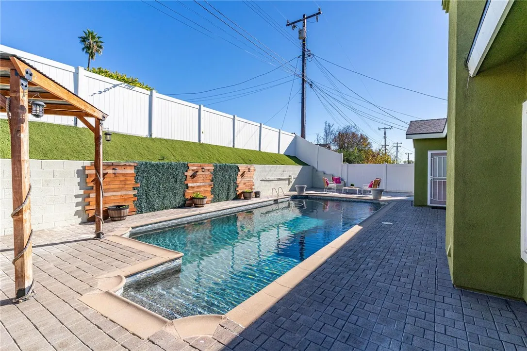 5443 Golondrina Drive, San Bernardino, California 92404 home-pic-27