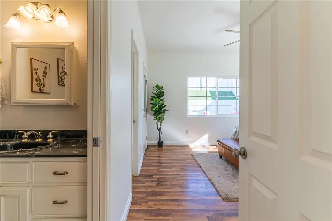 5443 Golondrina Drive, San Bernardino, California 92404 home-pic-22