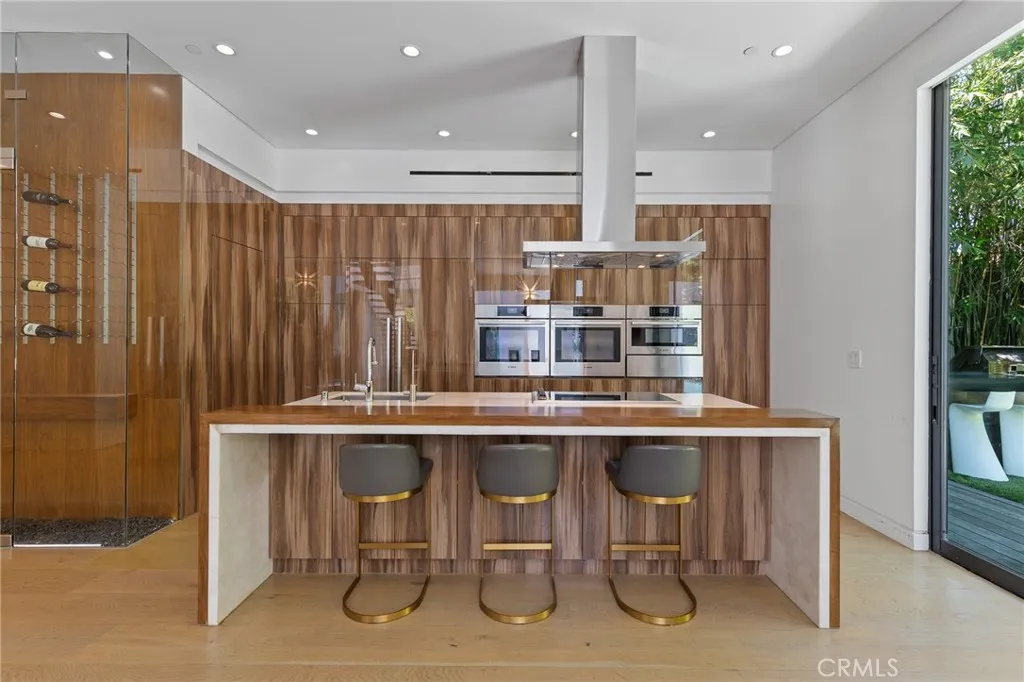 15241 Greenleaf, Sherman Oaks, California 91403 home-pic-2