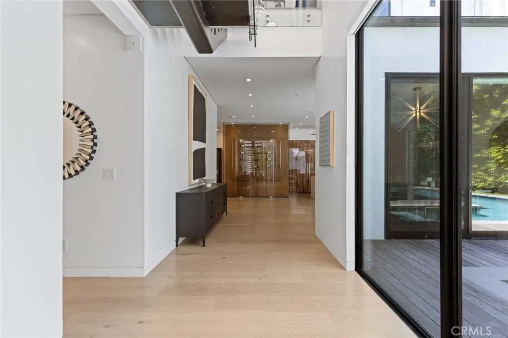 15241 Greenleaf, Sherman Oaks, California 91403 home-pic-17