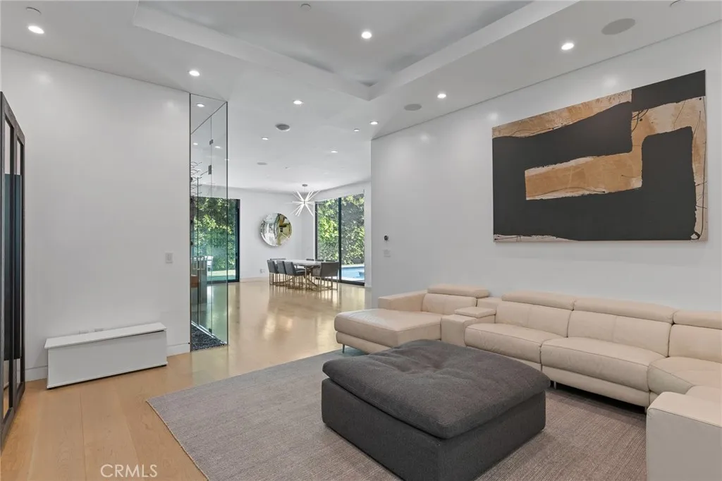 15241 Greenleaf, Sherman Oaks, California 91403 home-pic-16