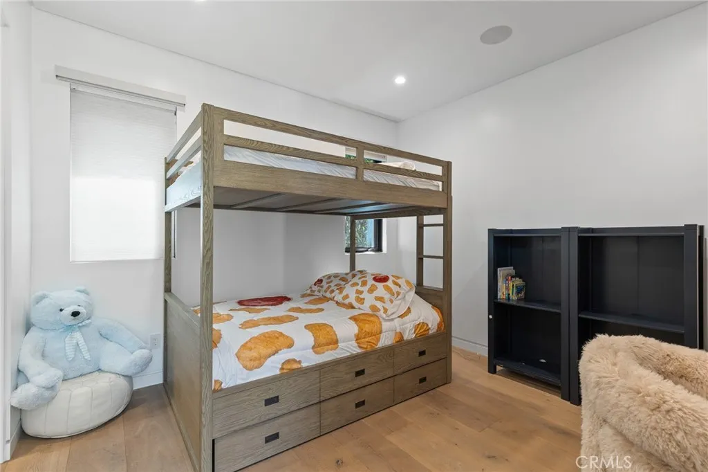 15241 Greenleaf, Sherman Oaks, California 91403 home-pic-45