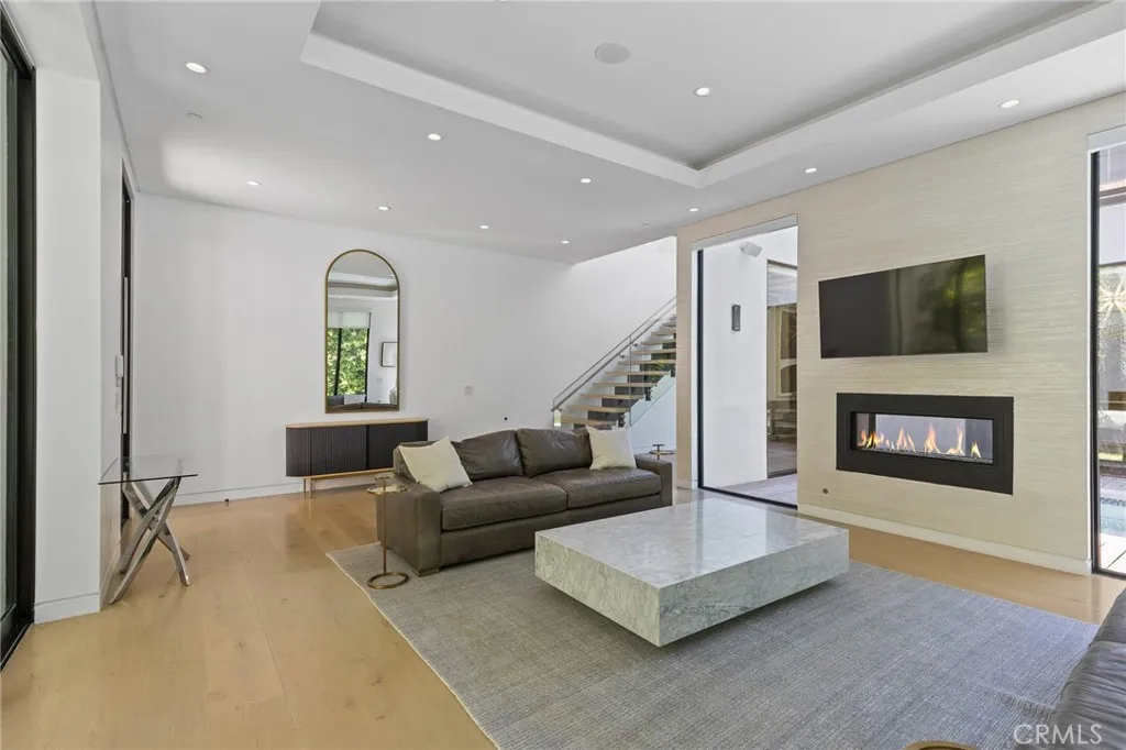 15241 Greenleaf, Sherman Oaks, California 91403 home-pic-22