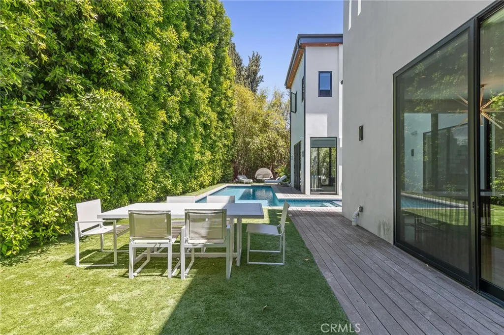 15241 Greenleaf, Sherman Oaks, California 91403 home-pic-28