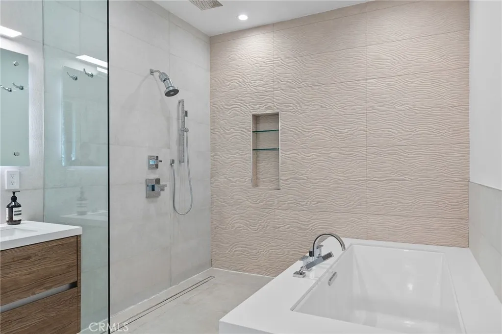 15241 Greenleaf, Sherman Oaks, California 91403 home-pic-62
