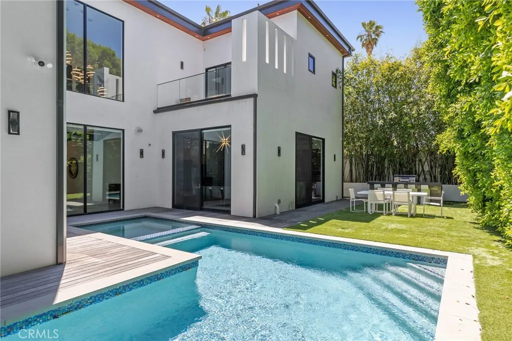 15241 Greenleaf, Sherman Oaks, California 91403 home-pic-42