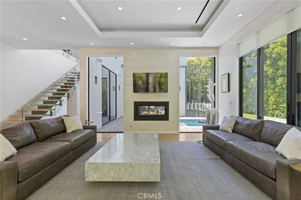 15241 Greenleaf, Sherman Oaks, California 91403 home-pic-21