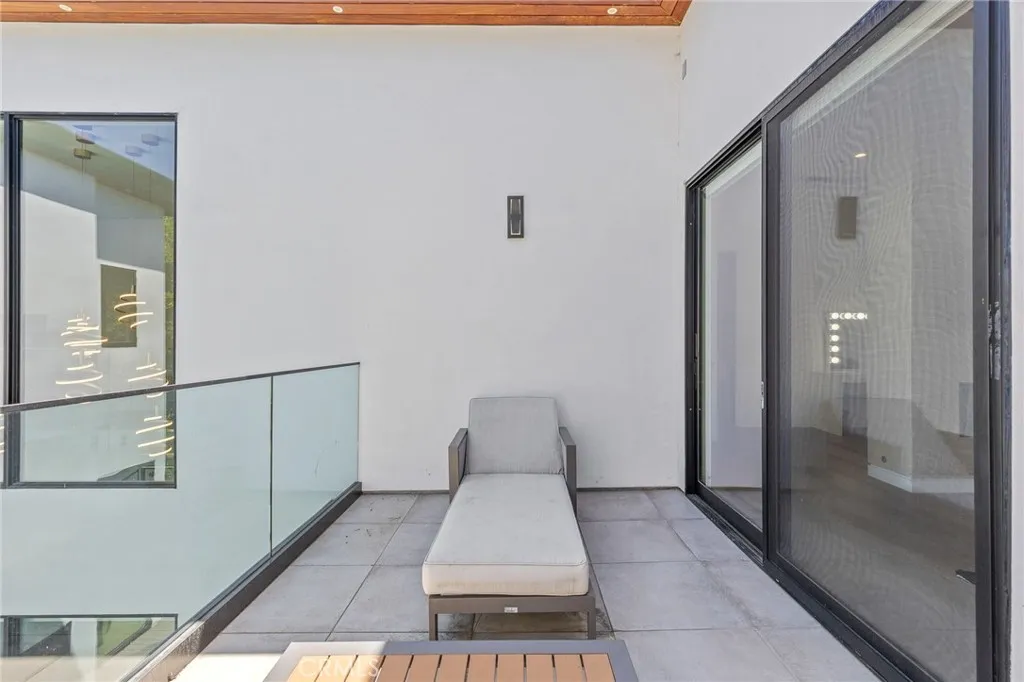 15241 Greenleaf, Sherman Oaks, California 91403 home-pic-66