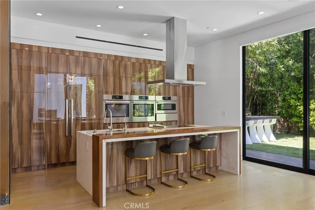 15241 Greenleaf, Sherman Oaks, California 91403 home-pic-1